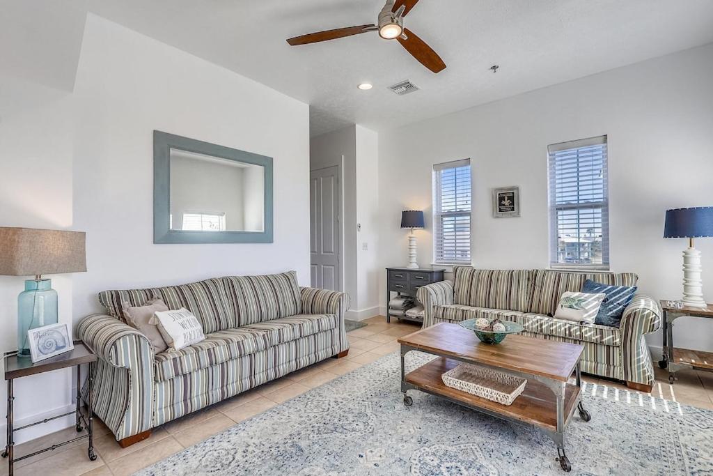 Sunny Side Up By Book That Apartment