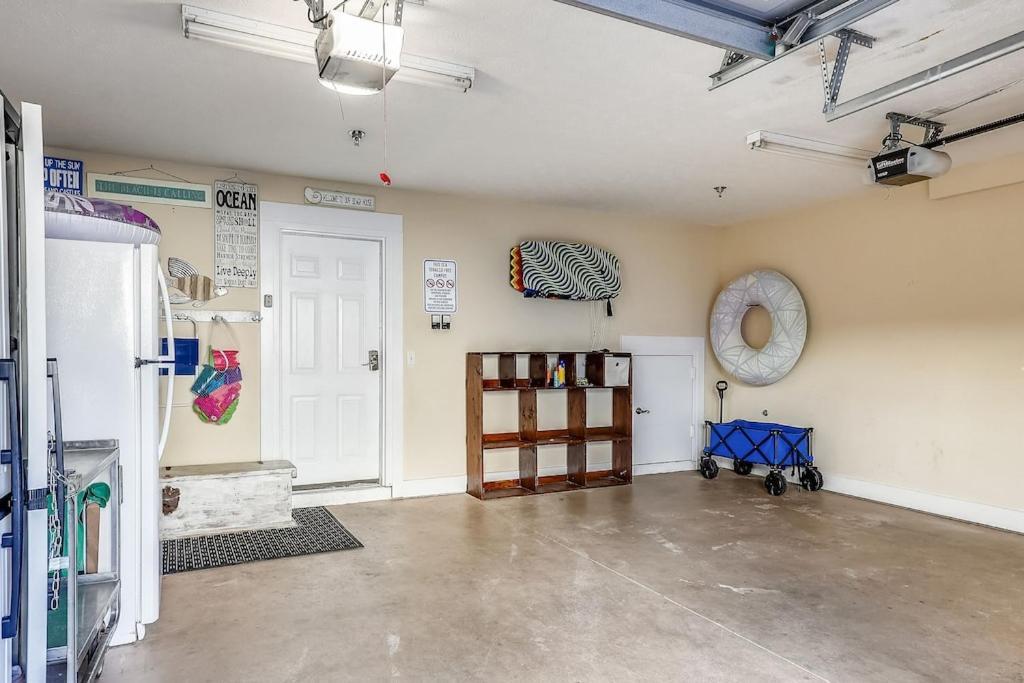 Apartment Sunny Side Up By Book That